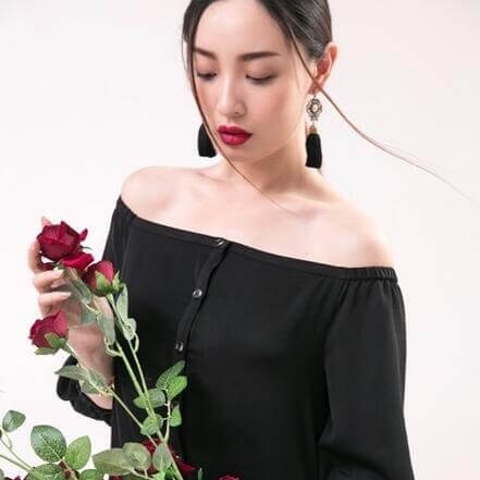 【长颈鹿小姐SS】网红资料_网红图片_网红平台 - 铭弘网络