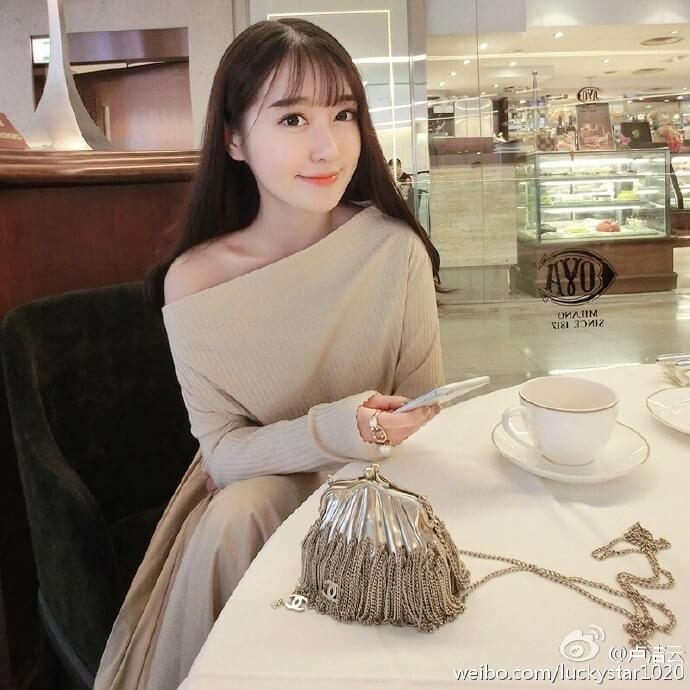 【卢洁云】网红资料_网红图片_网红平台 - 铭弘网络