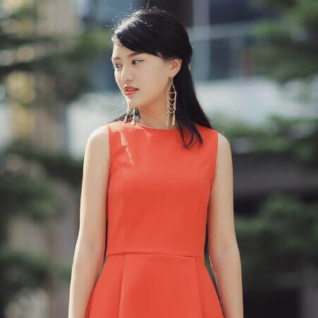 【任子墨Krystal 】网红资料_网红图片_网红平台 - 铭弘网络